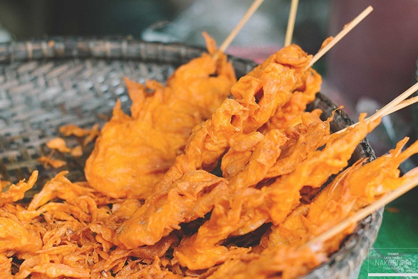 ขึ้นรถไฟไปนครศรีฯ ปล่อยอารมณ์ชิล ๆ ที่คีรีวง