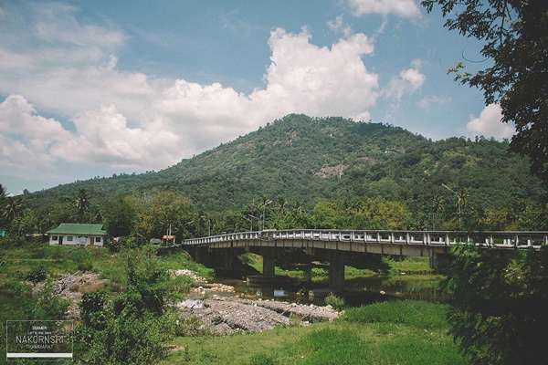 ขึ้นรถไฟไปนครศรีฯ ปล่อยอารมณ์ชิล ๆ ที่คีรีวง