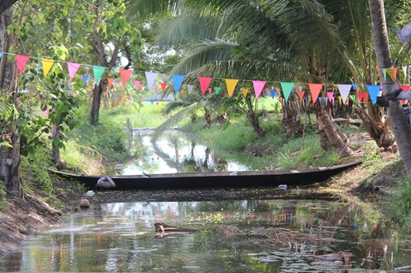 ตลาดน้ำนาพันสาม จ.เพชรบุรี