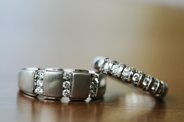 แหวนแต่งงานคู่