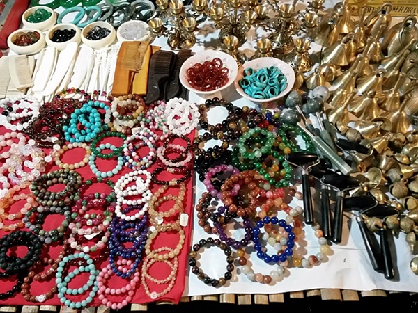 ชวนเที่ยวชม ช้อป ชิม ที่ถนนคนเดินสังขละบุรี