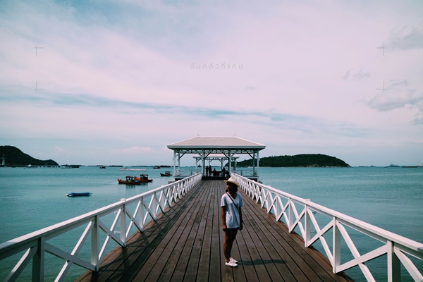 เกาะสีชัง