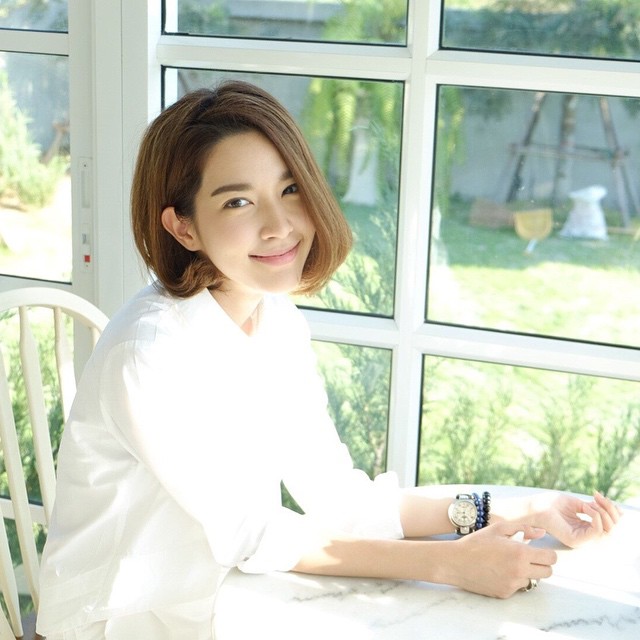 โม มนชนก