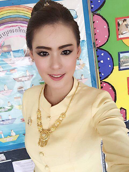 คุณครูสวย