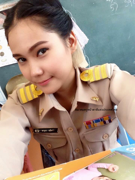 คุณครูสวย