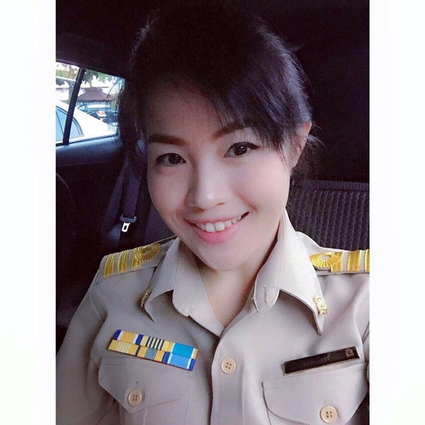 คุณครูสวย