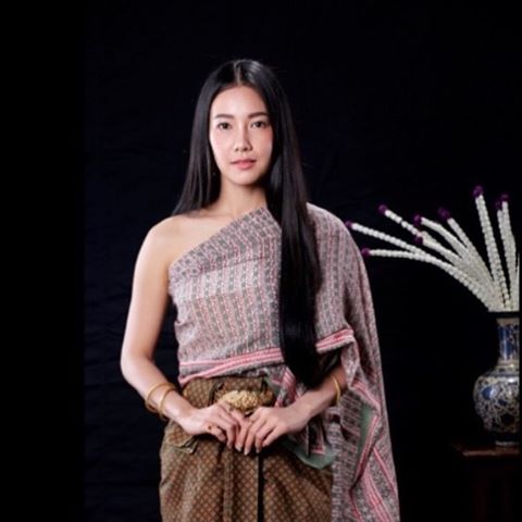 นุ่น วรนุช