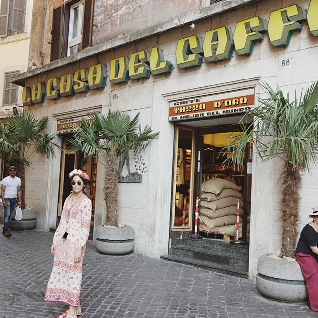 ชมพู่ อารยา