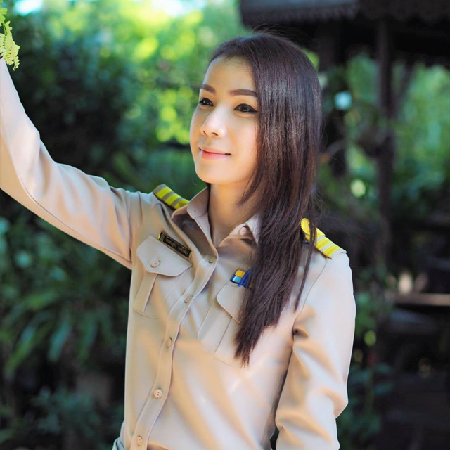 คุณครูสวย