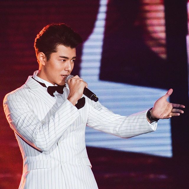  อีฟ นภัค