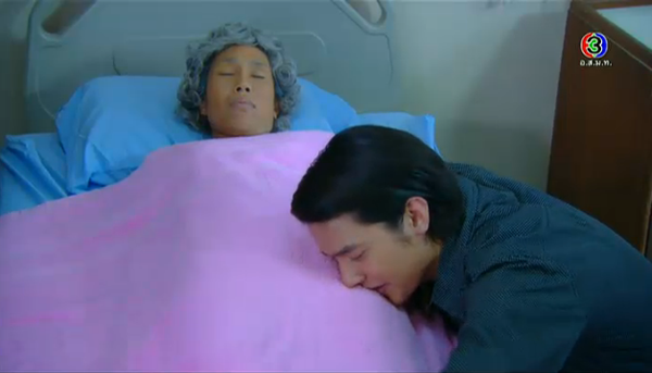 วิจารณ์แซด จุดจบอีแย้ม เป็นไปได้หรือที่จะตายเพราะรับน้ำเกลือมากจนช็อก