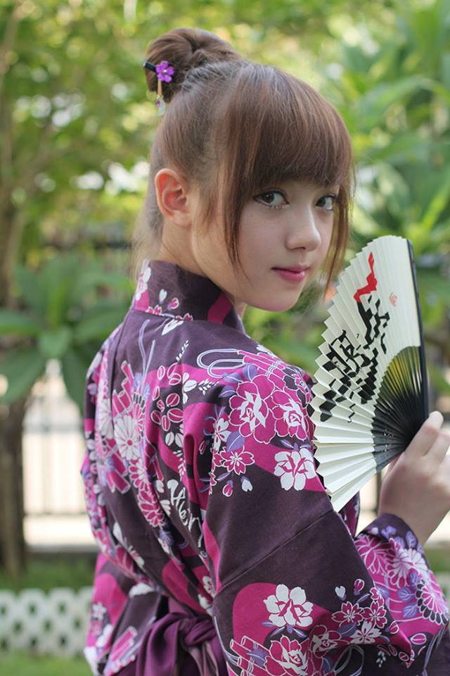 พลอยชมพู