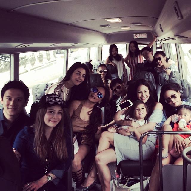 แก๊งนางฟ้า ลัดฟ้าเที่ยวฮ่องกงครั้งใหญ่ ลูกมากันพร้อมหน้า แฮปปี้สุด ๆ