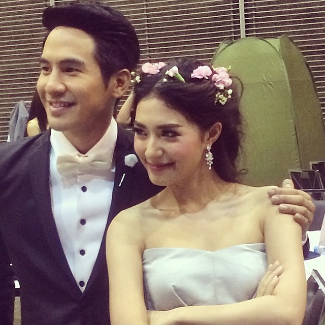 โป๊ป ธนวรรธน์ - มิว นิษฐา