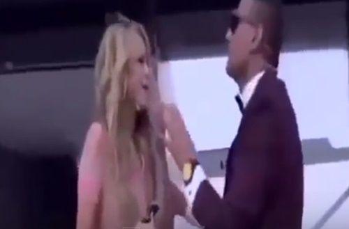 ปารีส ฮิลตัน กรี๊ดสุดชีวิต เจอรายการทีวีอำมุกเครื่องบินตก 