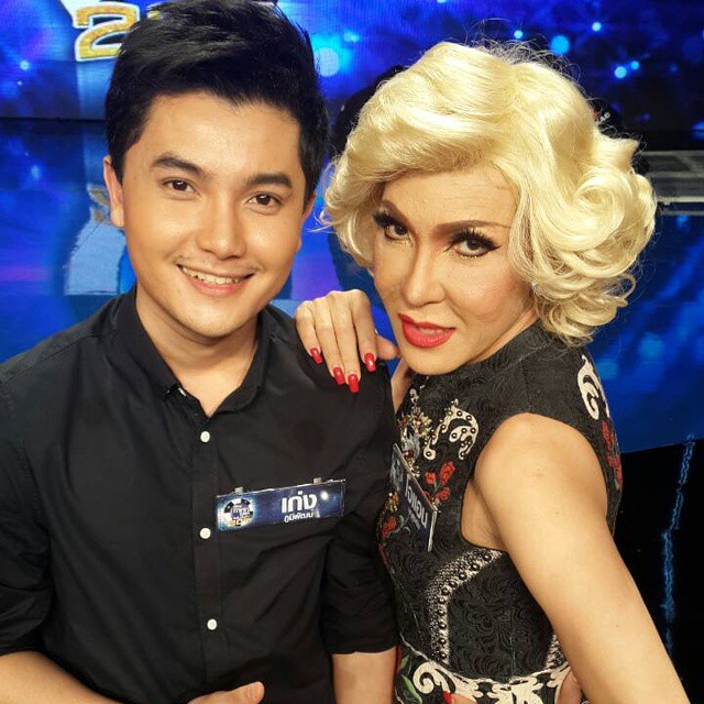 โจแอน บุญสูงเนิน