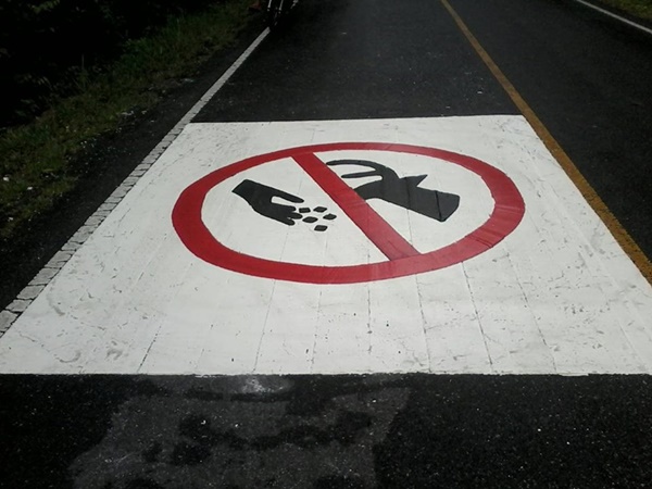 เขาใหญ่ตีเส้นจราจรใหม่ ทำสัญลักษณ์ระวังช้าง ป้องกันอุบัติเหตุ