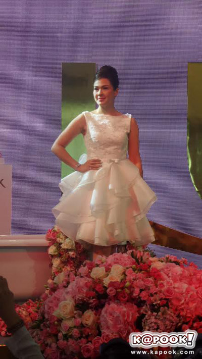 ลูกเกด ใหม่ ดาวิกา นำทีมซุปตาร์ตัวแม่ เดินแบบประชันความงาม