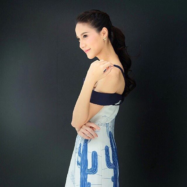 หญิง รังสิกานต์ โรจน์ชีวิน