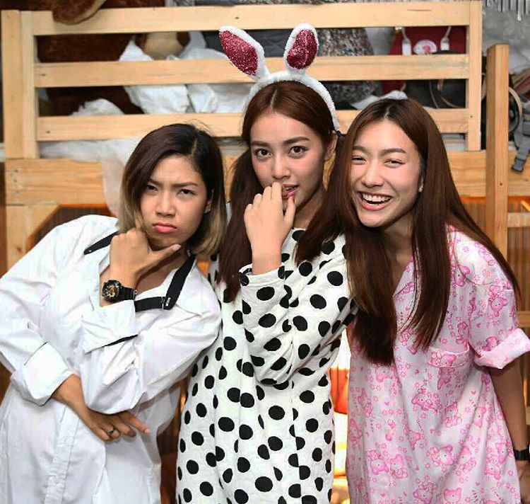 น้ำตาล-นิว