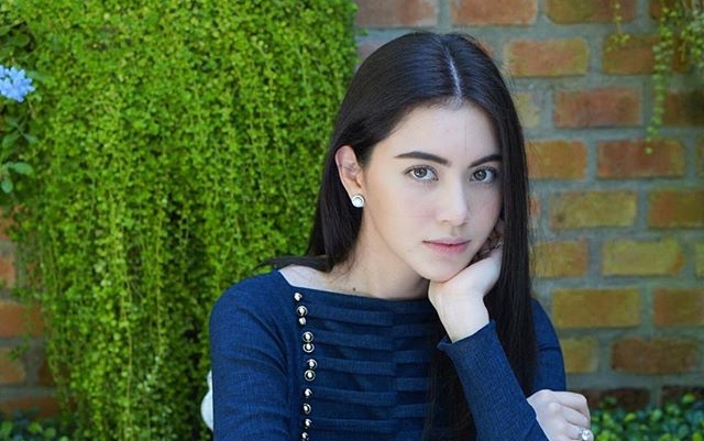 ใหม่ ดาวิกา