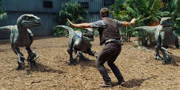 Jurassic World โกยเงินไม่หยุด แชมป์หนังทำเงิน 4 สมัย !!!