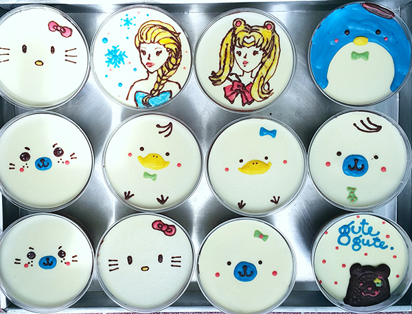 มูสเค้กหน้าการ์ตูน 