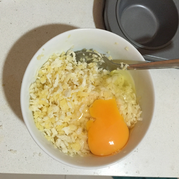 เค้กเกล็ดขนมปัง