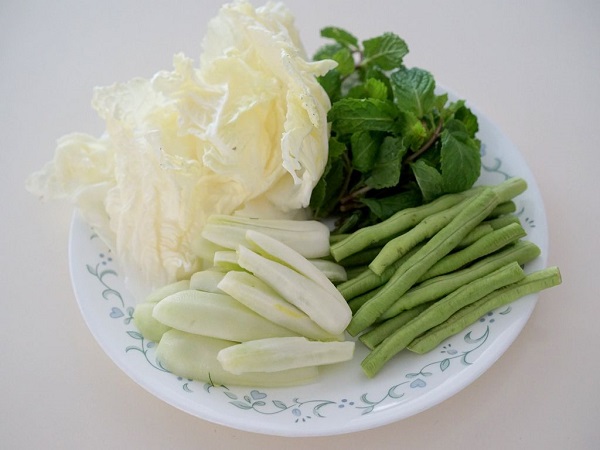ลาบหมูข้าวหอมนิล 