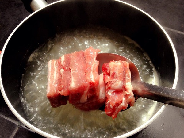 ข้าวต้มกระดูกหมูรวมมิตร
