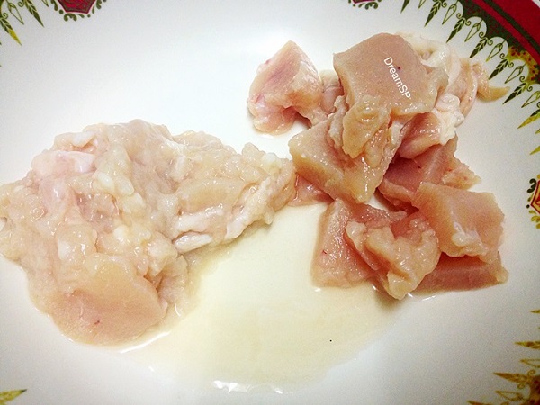 สปาเกตตีโฮลวีทซอสต้มข่าไก่