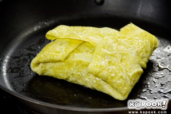 วิธีทำไข่ยัดไส้วุ้นเส้นผัดขี้เมา เมนูไข่ง่าย ๆ หลากหลายรสชาติ