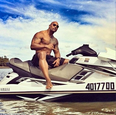 อเล็กซานดร้า ดาแดริโอ คว้าบทนำหญิงคนแรกในหนัง Baywatch