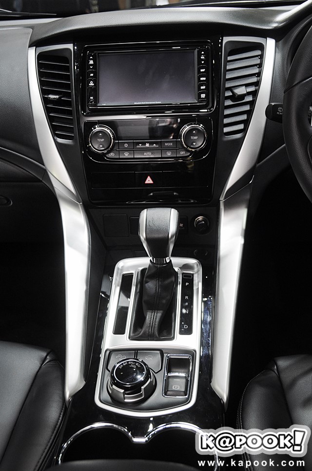 pajero sport 2016