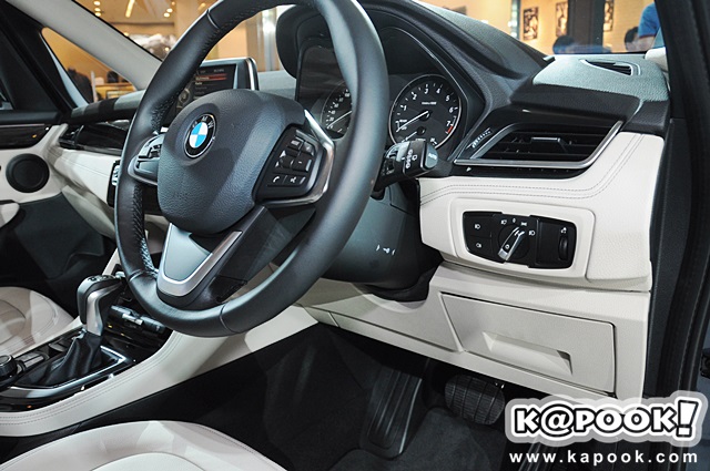 BMW 218i Tourer 2015