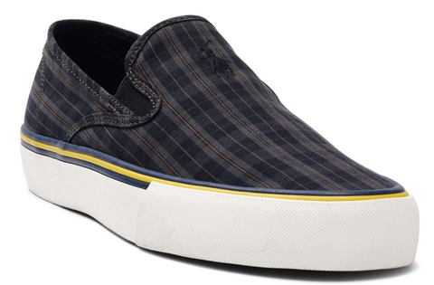 รองเท้า Slip On