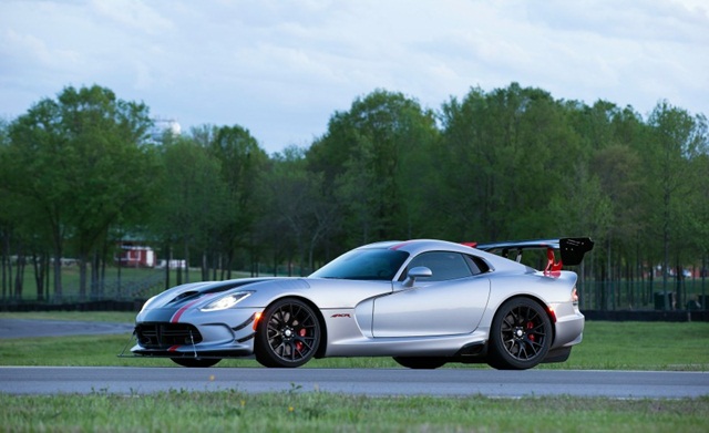 Dodge Viper ACR