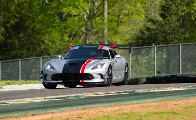 Dodge Viper ACR