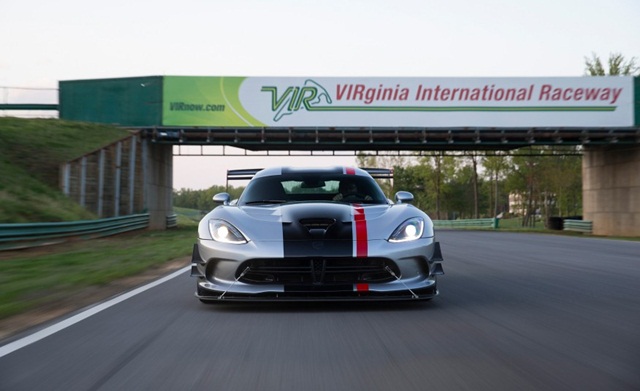 Dodge Viper ACR