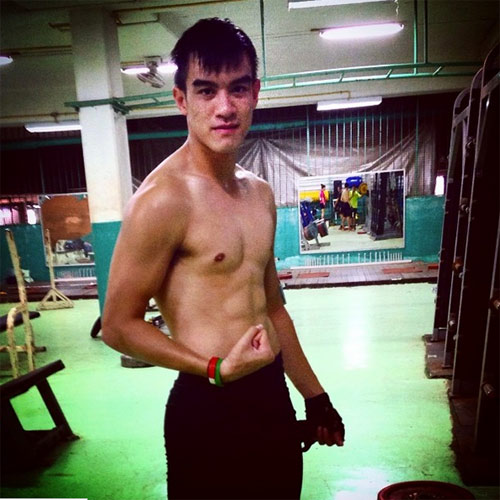 นักกีฬาหล่อบอกด้วย