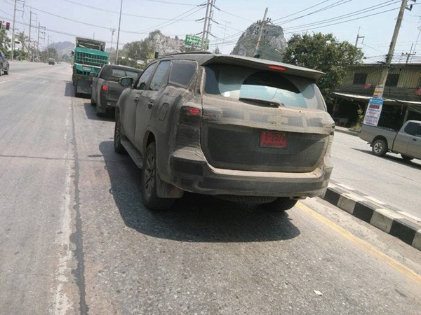 Toyota Fortuner 2015