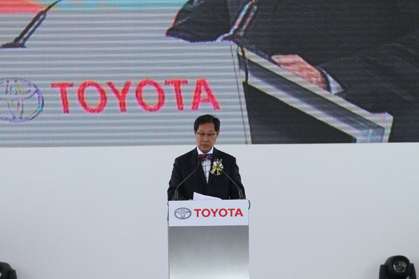 Toyota Hilux Revo 2015