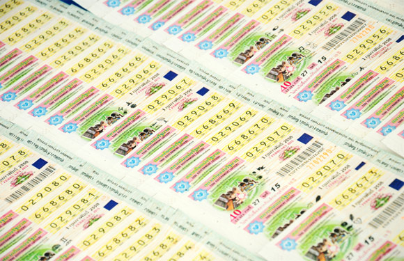 เลขเด็ดอาจารย์ดัง 16 สิงหาคม 2558