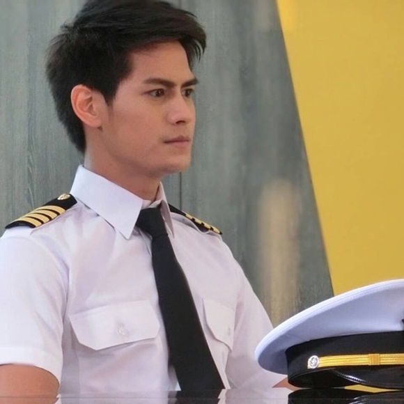 น้ำ รพีภัทร เอกพันธ์กุล