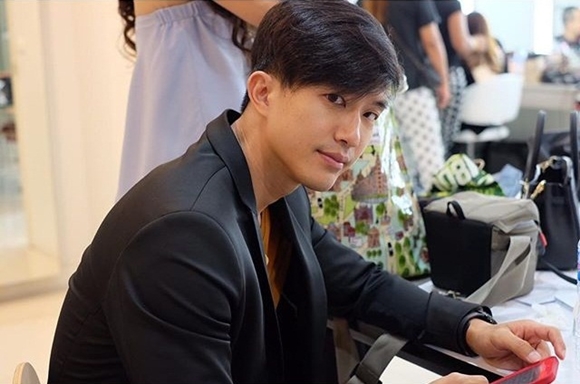 ไผ่ พาทิศ พิสิฐกุล