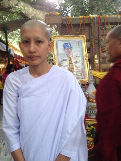 อ้อม สุนิสา บวชชี