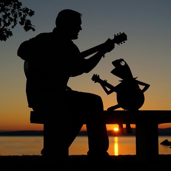 เซลฟี่เงาสุดเก๋ อยากถ่ายกับใครก็จัดไป