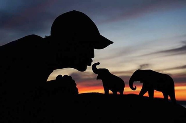 เซลฟี่เงาสุดเก๋ อยากถ่ายกับใครก็จัดไป