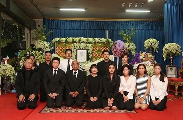 อี๊ด โปงลางสะออน