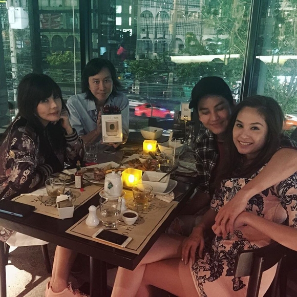 กอล์ฟ พิชญะ-ขวัญ อุษามณี